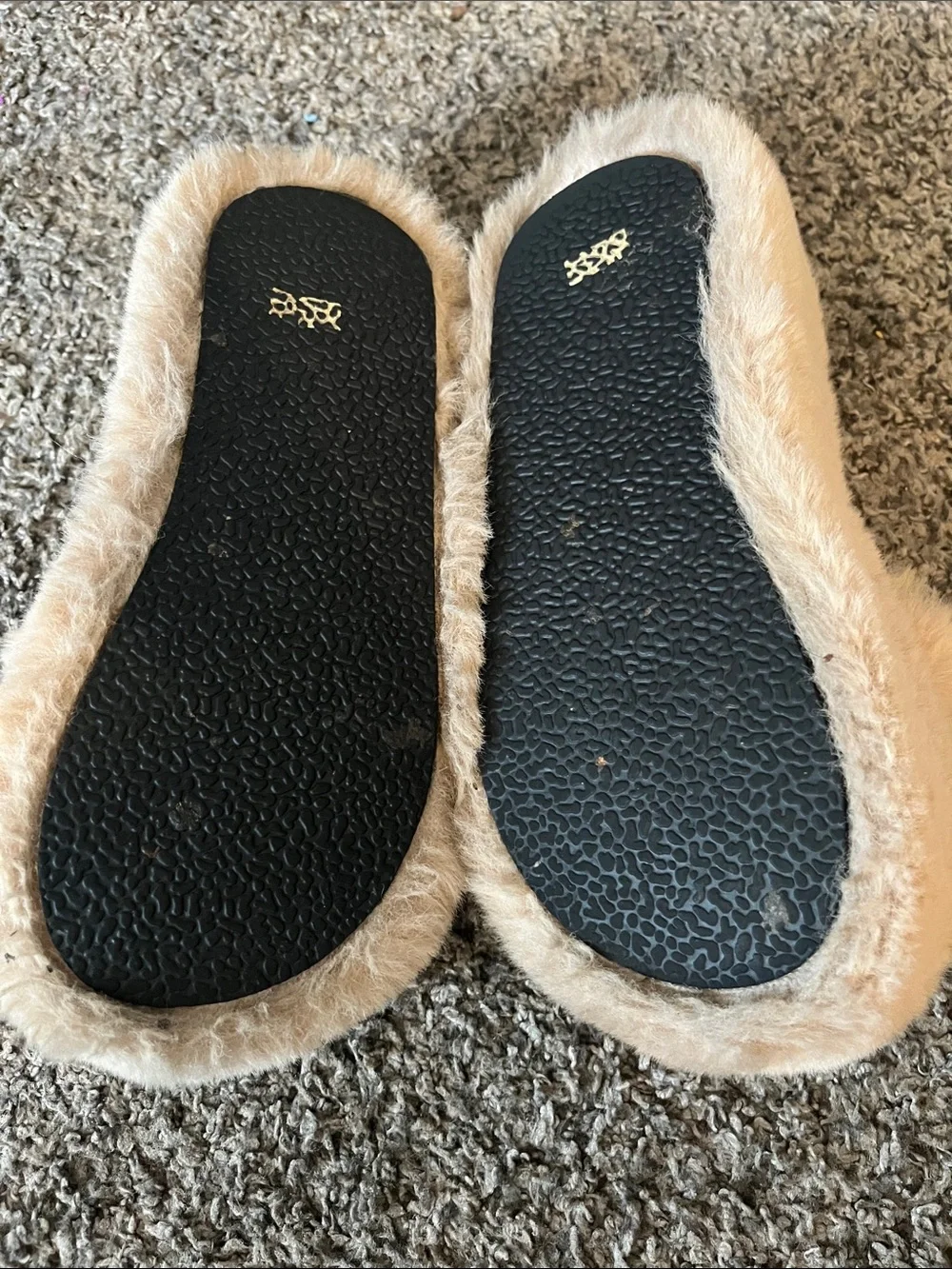 Cozy Plush Platform Slippers for Women in Light Beige